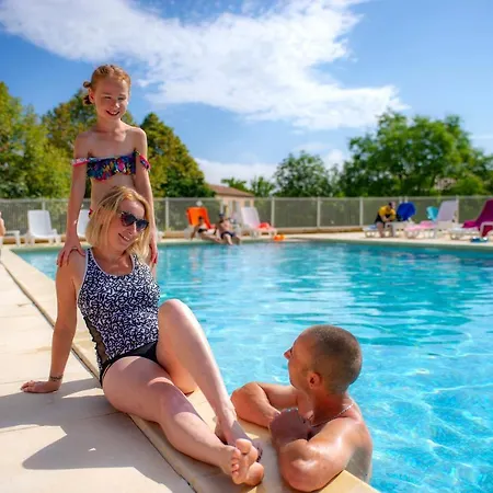 Le Domaine Du Grand Luberon Ferienpark 3*