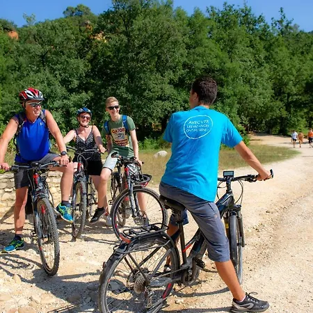Le Domaine Du Grand Luberon Ferienpark Céreste