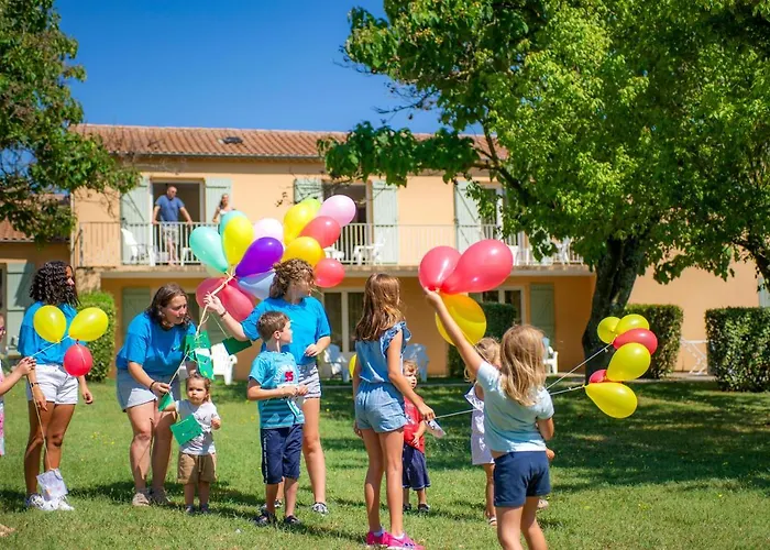 Vtf Le Domaine Du Grand Luberon Vakantiepark