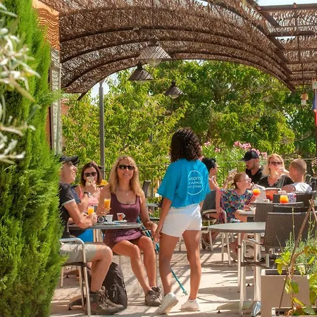 Vtf Le Domaine Du Grand Luberon 3*