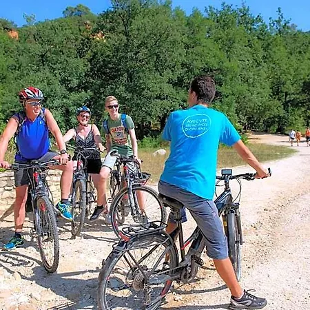 Vtf Le Domaine Du Grand Luberon פארק נופש Céreste