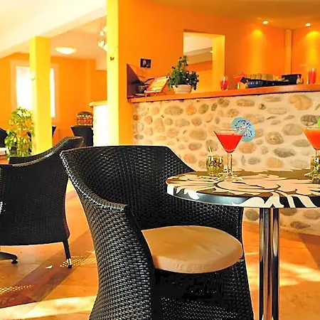 פארק נופש Vtf Le Domaine Du Grand Luberon
