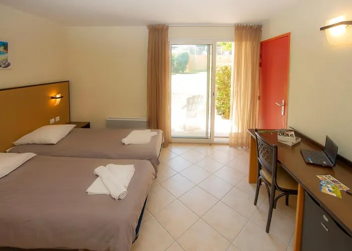 Village de vacances Vtf Le Domaine Du Grand Luberon